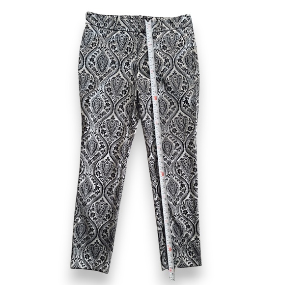 Worthington Black & White/Silver Satin-Textured Paisley Slim Pants Size 10 - Picture 7 of 8